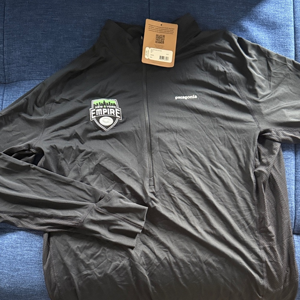Patagonia Black Long Sleeve Quarter-zip performance wicking Shirt